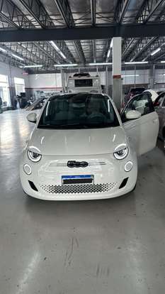 FIAT-500e-2021