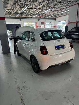 FIAT-500e-2021