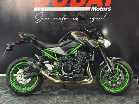 KAWASAKI-Z900-2023