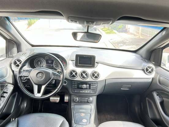 MERCEDES-BENZ-B 200-2014