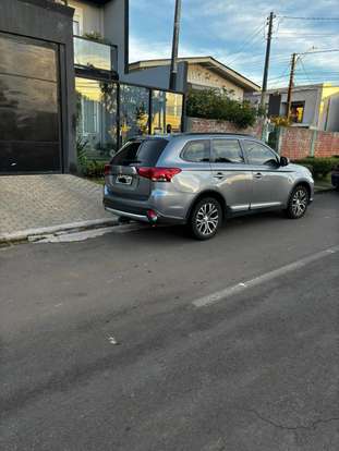 MITSUBISHI-OUTLANDER-2016
