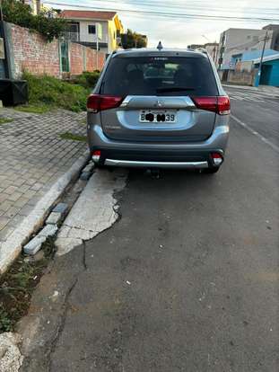 MITSUBISHI-OUTLANDER-2016
