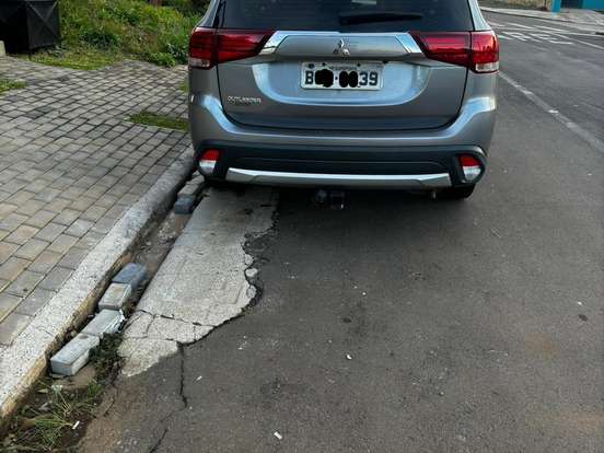 MITSUBISHI-OUTLANDER-2.0 16V GASOLINA 4P AUTOMÁTICO MITSUBISHI-OUTLANDER-2016