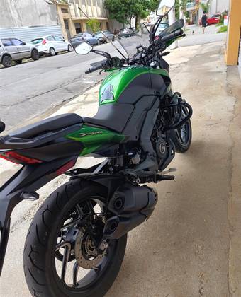 BAJAJ DOMINAR 400 