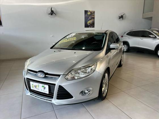 FORD FOCUS 2.0 SE 16V FLEX 4P POWERSHIFT