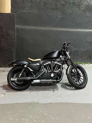 HARLEY-DAVIDSON-SPORTSTER IRON 883-2011