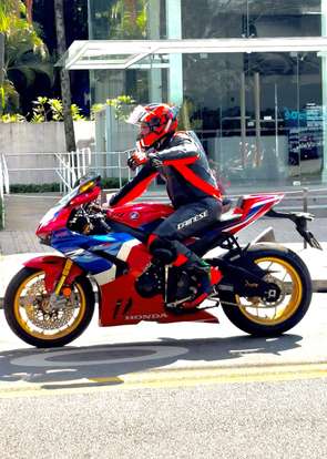 HONDA-CBR 1000RR-R FIREBLADE SP-2022