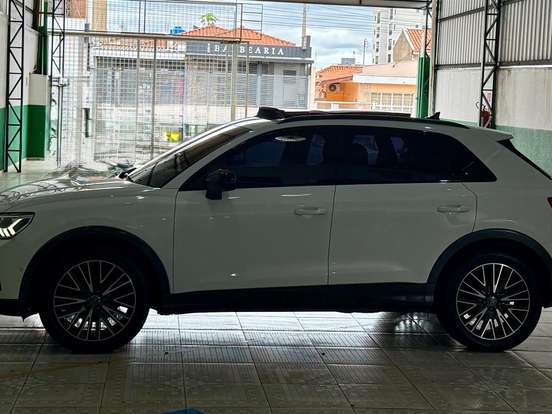 AUDI-Q3-1.4 35 TFSI GASOLINA BLACK S TRONIC AUDI-Q3-2020