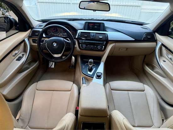 BMW-320i-2018