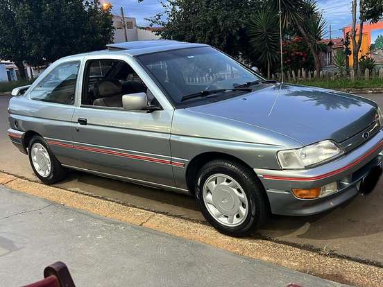 FORD-ESCORT-2.0 I XR3 8V GASOLINA 2P MANUAL FORD-ESCORT-1993