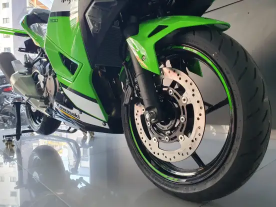 KAWASAKI-NINJA 500 SE-2025