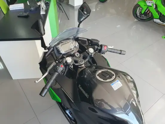 KAWASAKI-NINJA 500-2025