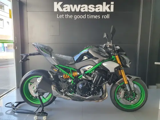 KAWASAKI Z900 R EDITION KAWASAKI Z900 R EDITION