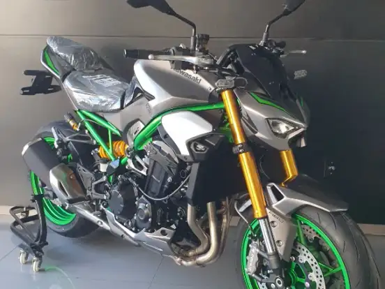 KAWASAKI-Z900 R EDITION KAWASAKI-Z900 R EDITION-2025