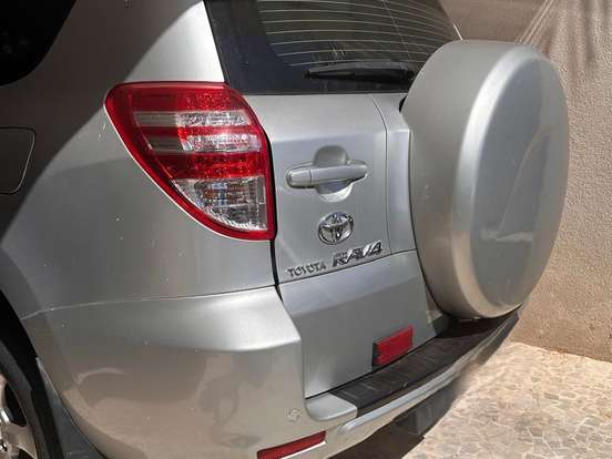 TOYOTA-RAV4-2.4 4X4 16V GASOLINA 4P AUTOMÁTICO TOYOTA-RAV4-2009
