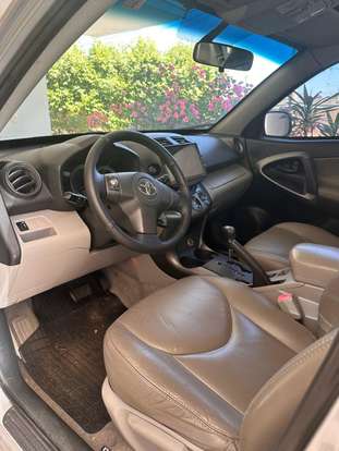TOYOTA-RAV4-2009