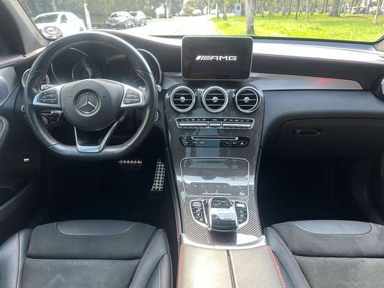 MERCEDES-BENZ-GLC 43 AMG-2019