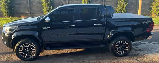 TOYOTA-HILUX-2024