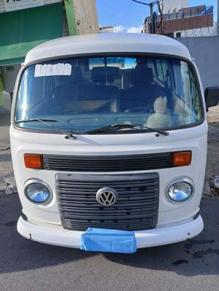 VOLKSWAGEN-KOMBI-2010