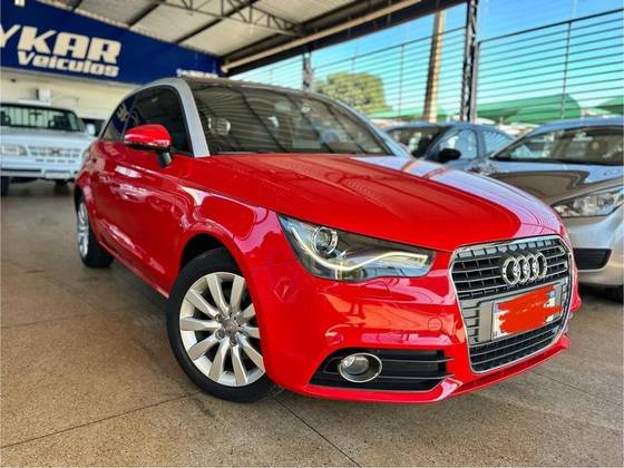 AUDI A1 1.4 TFSI ATTRACTION 16V 122CV GASOLINA 4P AUTOMÁTICO