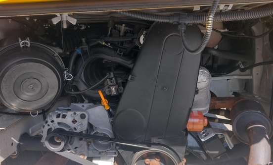 VOLKSWAGEN-KOMBI-2011