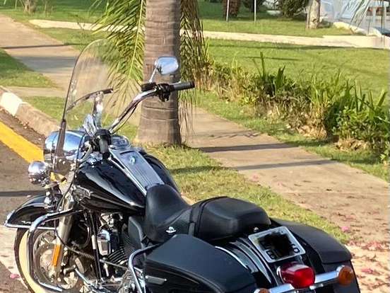 HARLEY-DAVIDSON-ROAD KING CLASSIC HARLEY-DAVIDSON-ROAD KING CLASSIC-2013