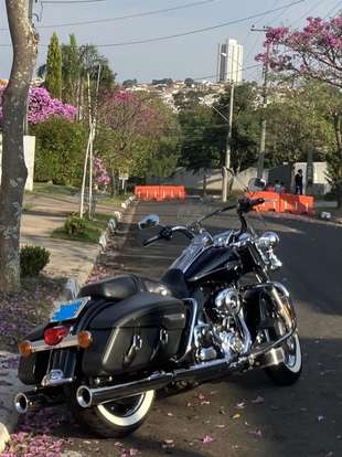 HARLEY-DAVIDSON-ROAD KING CLASSIC-2013
