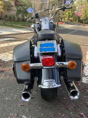 HARLEY-DAVIDSON-ROAD KING CLASSIC-2013