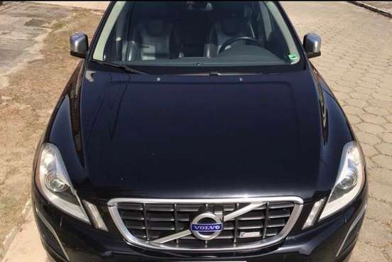 VOLVO-XC60-2013