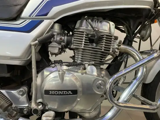 HONDA-CB 400 HONDA-CB 400-1983