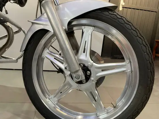 HONDA-CB 400-1983