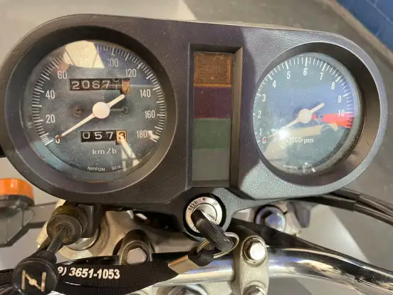 HONDA-CB 400 HONDA-CB 400-1983