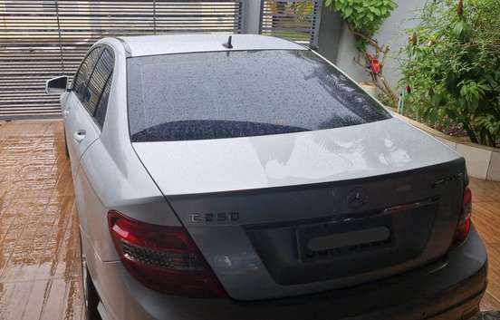 MERCEDES-BENZ-C 250-2010