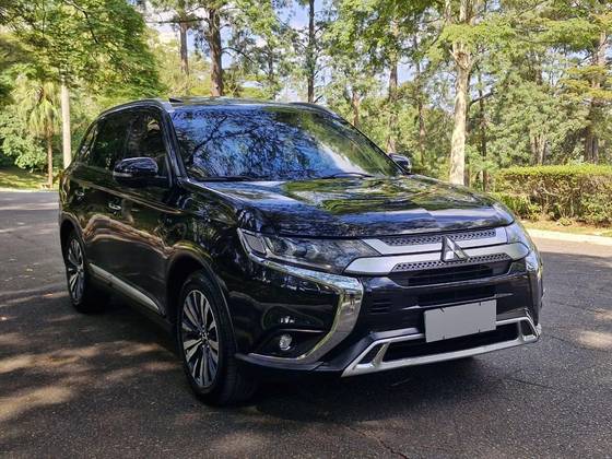 MITSUBISHI OUTLANDER 3.0 MIVEC V6 GASOLINA HPE-S AWD AUTOMÁTICO