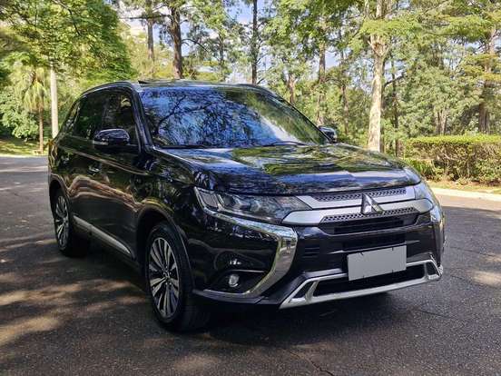 MITSUBISHI-OUTLANDER-3.0 MIVEC V6 GASOLINA HPE-S AWD AUTOMÁTICO MITSUBISHI-OUTLANDER-2020