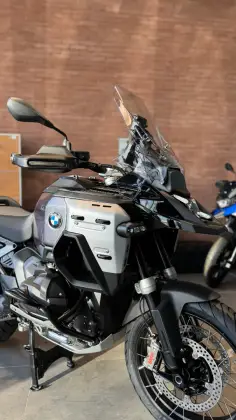 BMW R 1300 GS ADVENTURE BMW R 1300 GS ADVENTURE