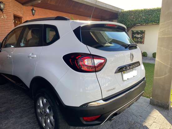 RENAULT-CAPTUR-2018