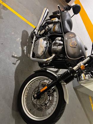 ROYAL ENFIELD INTERCEPTOR 