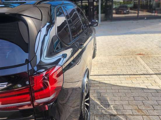 BMW-X5-4.4 V8 TURBO GASOLINA XDRIVE50I AUTOMÁTICO BMW-X5-2013