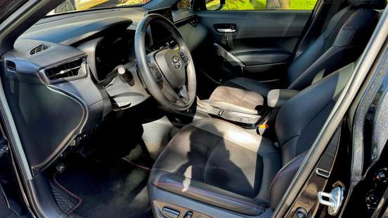 TOYOTA-COROLLA CROSS-2023