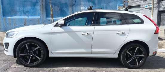 VOLVO-XC60-2013