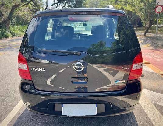 NISSAN-LIVINA-1.8 SL 16V FLEX 4P AUTOMÁTICO NISSAN-LIVINA-2012
