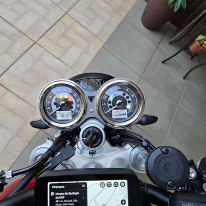 TRIUMPH-SPEED TWIN-2023