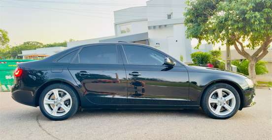AUDI-A4-2014