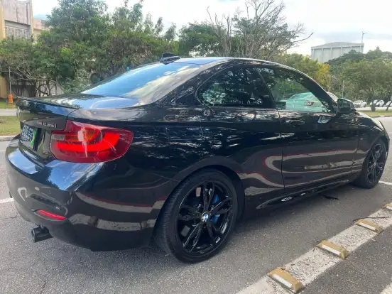 BMW-M 235i-3.0 I6 TURBO GASOLINA 2P AUTOMÁTICO BMW-M 235i-2014