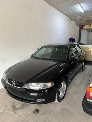 Chevrolet Vectra 2.2 Mpfi CD 16V Gasolina 4P Automático