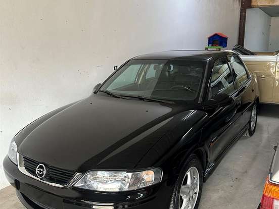 CHEVROLET-VECTRA-2.2 MPFI CD 16V GASOLINA 4P AUTOMÁTICO CHEVROLET-VECTRA-2000