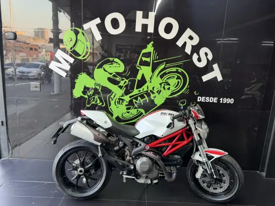 DUCATI MONSTER 796 