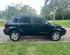 HYUNDAI TUCSON 2.0 MPFI GL 16V 142CV 2WD GASOLINA 4P MANUAL HYUNDAI TUCSON 2.0 MPFI GL 16V 142CV 2WD GASOLINA 4P MANUAL