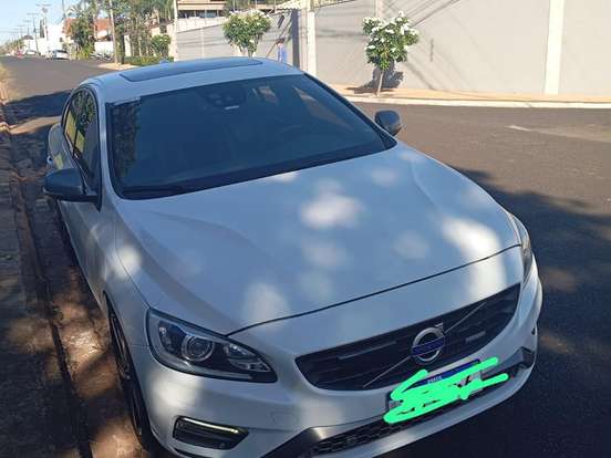 VOLVO-S60-3.0 T6 R-DESIGN AWD GASOLINA 4P AUTOMÁTICO VOLVO-S60-2014